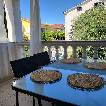Apartments Grgic Нивице Екстериор снимка